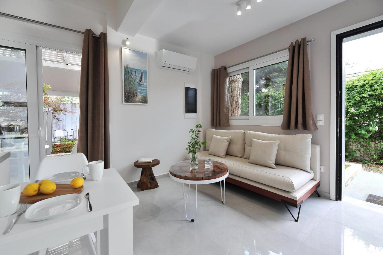 Alekos Luxury Suites Free 24H Transportation From - To Airport Artemida  Exterior photo