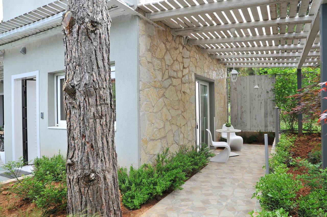Alekos Luxury Suites Free 24H Transportation From - To Airport Artemida  Exterior photo